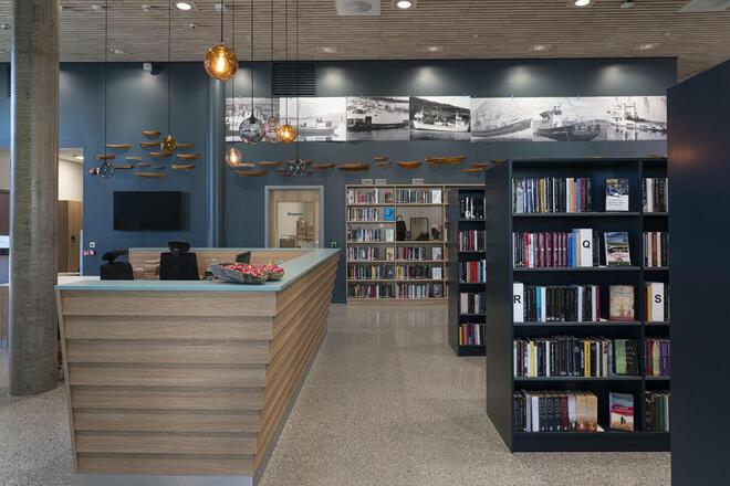 Biblioteket - resepsjonen