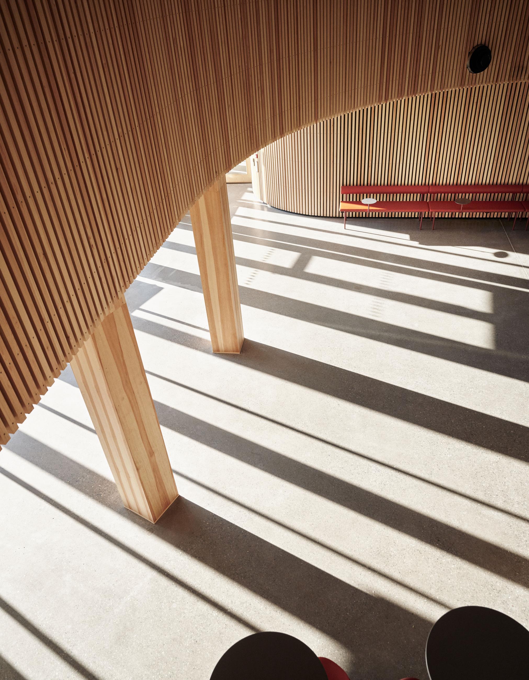 Vestibyle sett fra mesaninen