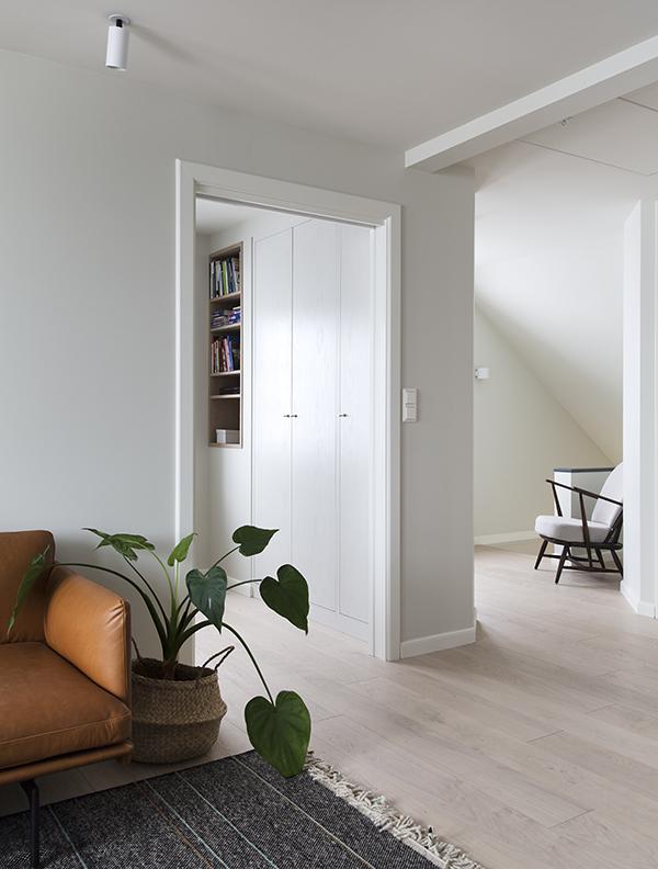 enebolig Færder innredet av nyfelt og strand