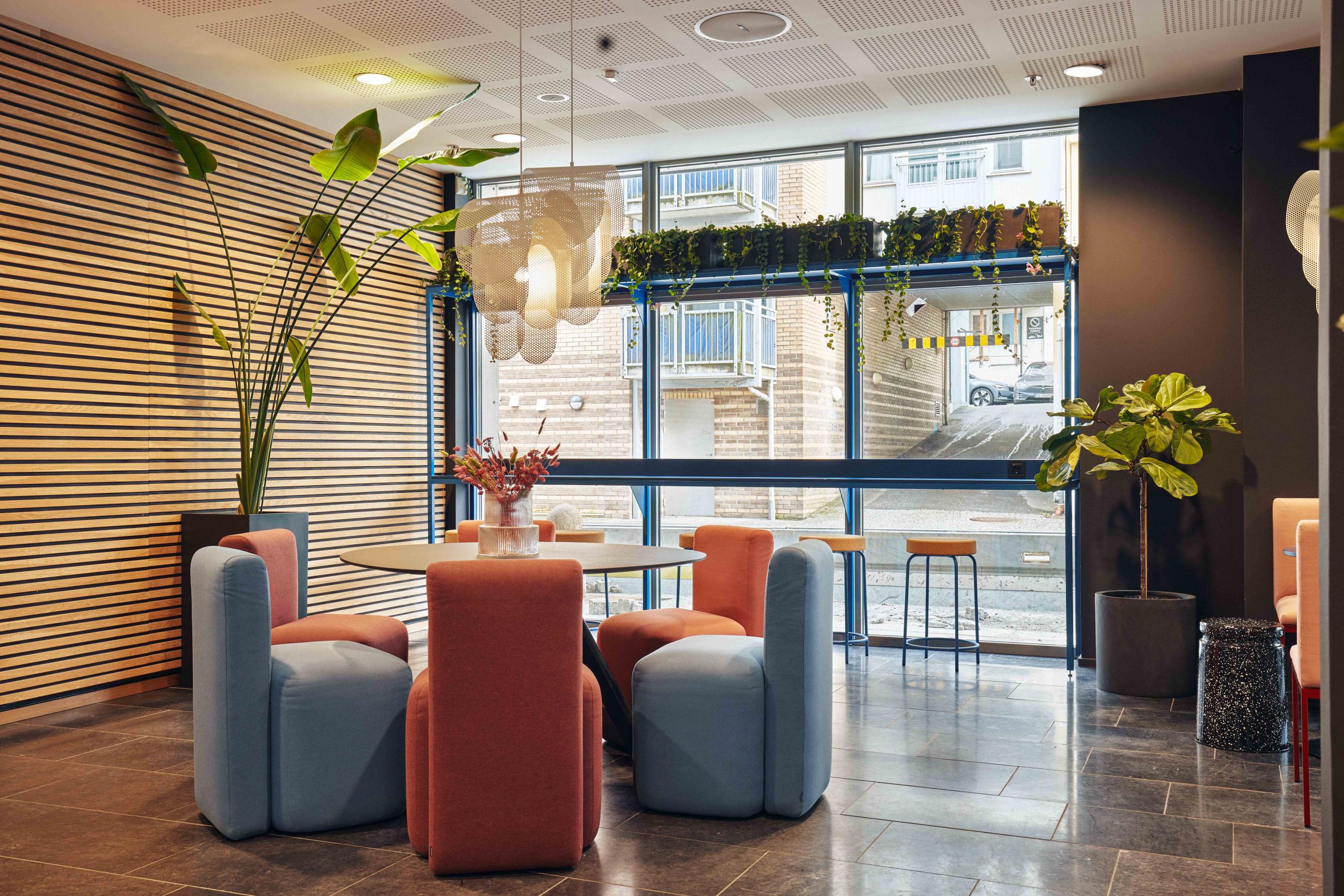 Inngangsparti/venteareal N&oslash;stegaten 58