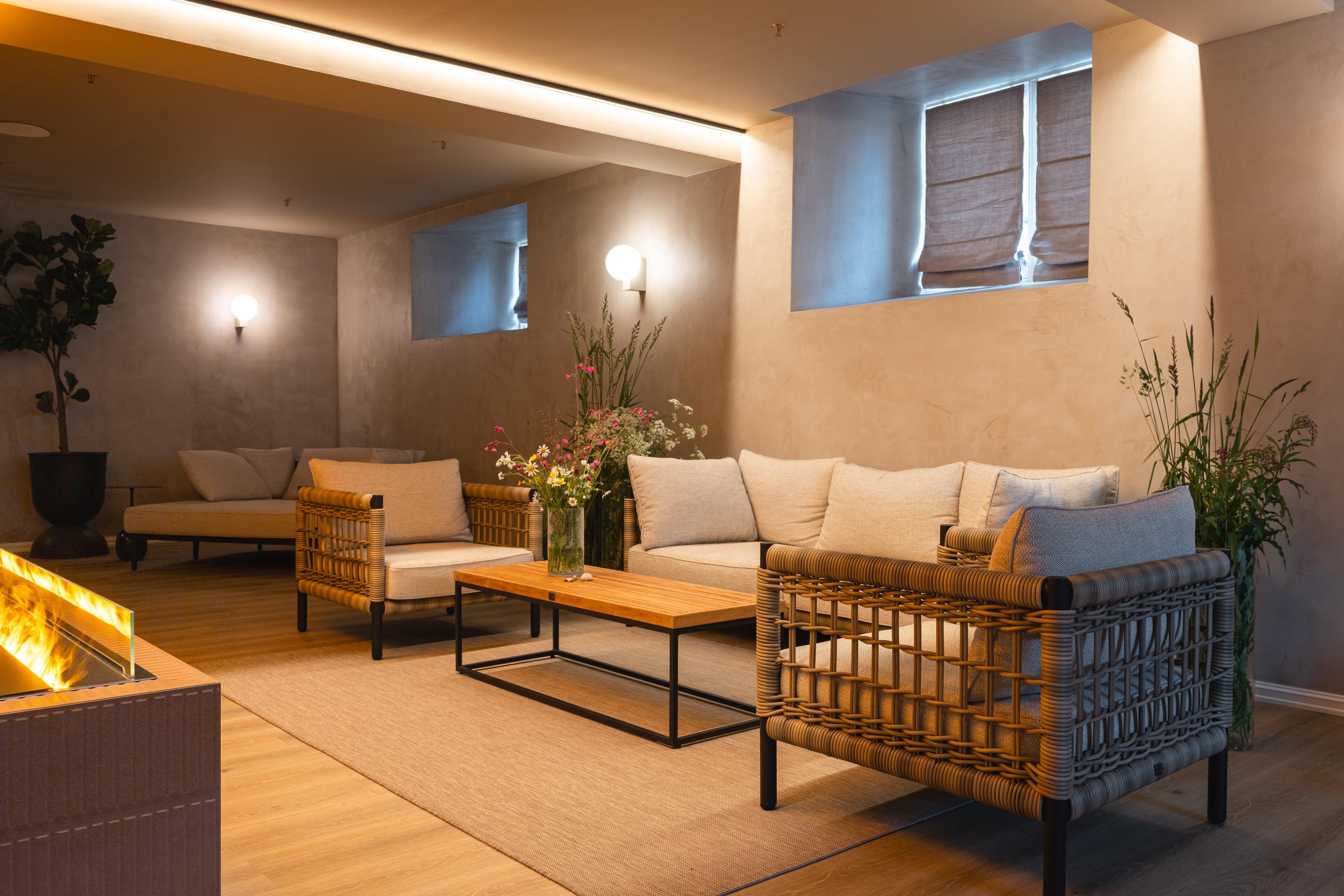 Avslappingsrom med bål-referanser