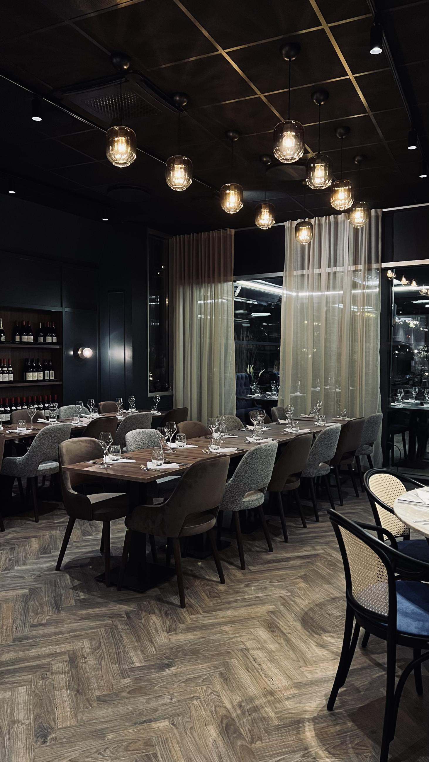 restaurant
